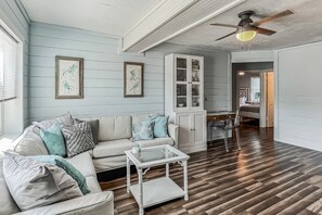 House, Multiple Beds, Kitchen, Garden View | Living area | 40-inch TV with cable channels - Coastal Cottage (Panama City Beach)