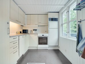 Køleskab, mikrobølgeovn, ovn, opvaskemaskine
