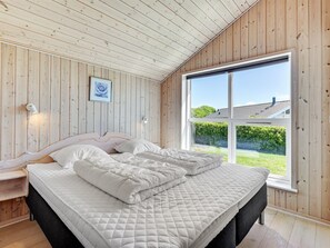 4 bedrooms, internet