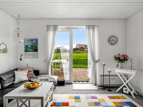 "Smeralda" - 200m from the sea by Interhome