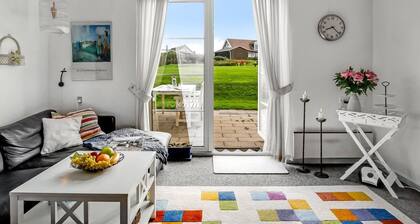 "Smeralda" - 200m from the sea by Interhome