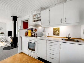 Køleskab, mikrobølgeovn, ovn, opvaskemaskine