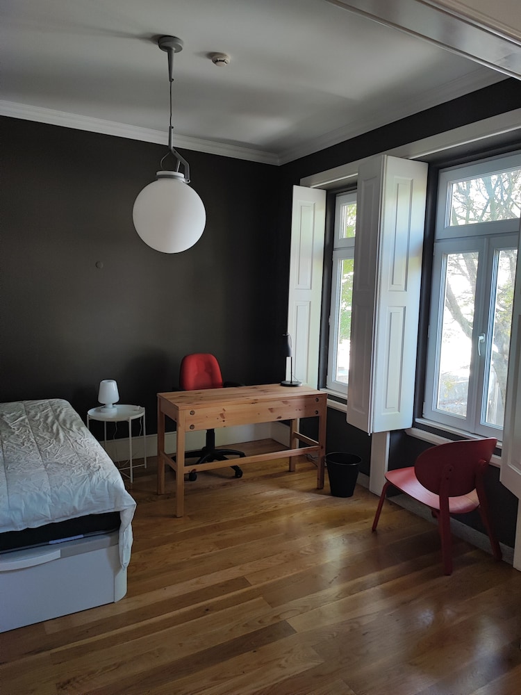 City Centre Detached House With Garden - Porto