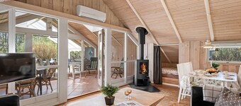 "Snefrid" - 12km from the sea by Interhome