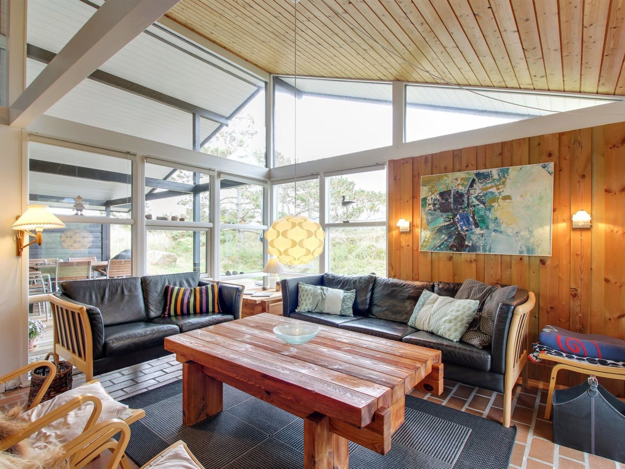 Télévision, cheminée