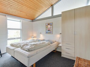 3 bedrooms, WiFi
