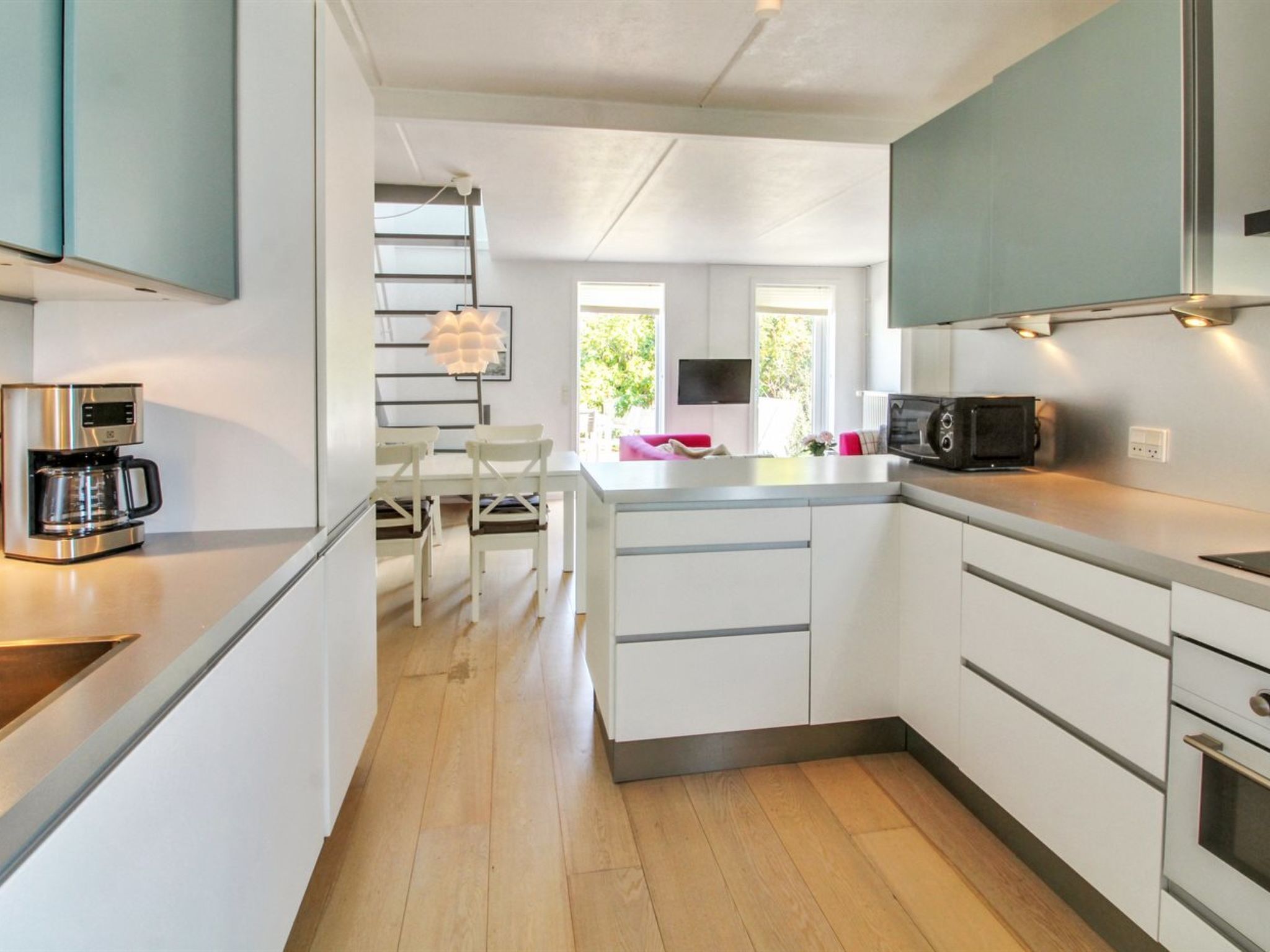 Fridge, microwave, dishwasher, cookware/dishes/utensils