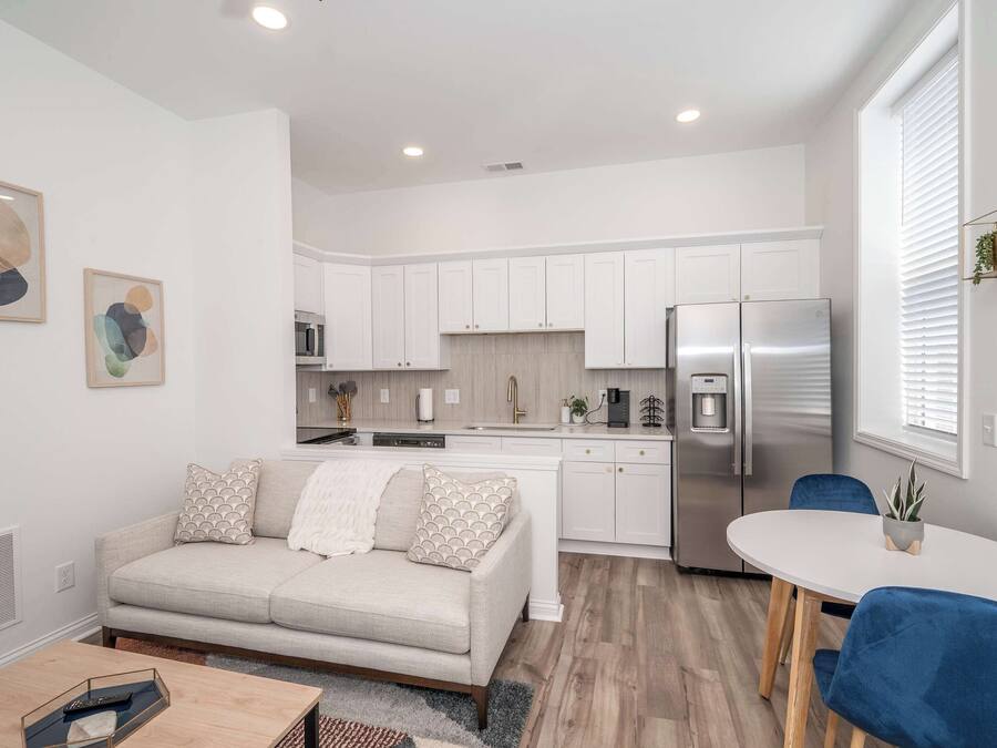 Condo, 1 Queen Bed, Kitchen | Interior