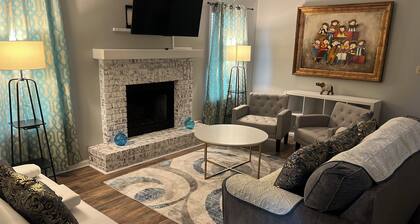 Cozy home 3 BA 2 BA , 4 Queen beds near everything