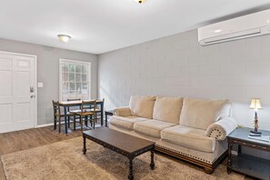 Living area - Dawgs on Broad #7 (Athens)