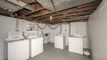 House, Multiple Beds, Kitchen | Interior