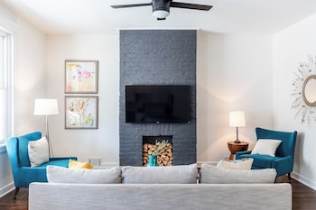 Delta View Retreat 1