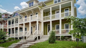 Exterior - Cumberland Emerald (Old Hickory)
