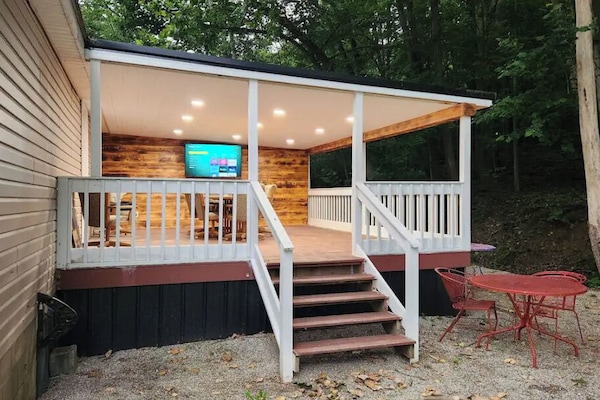 Fully functional covered back patio!