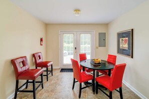 Condo, Multiple Beds, Kitchen | Dining - Delightful Dwelling (Nashville)