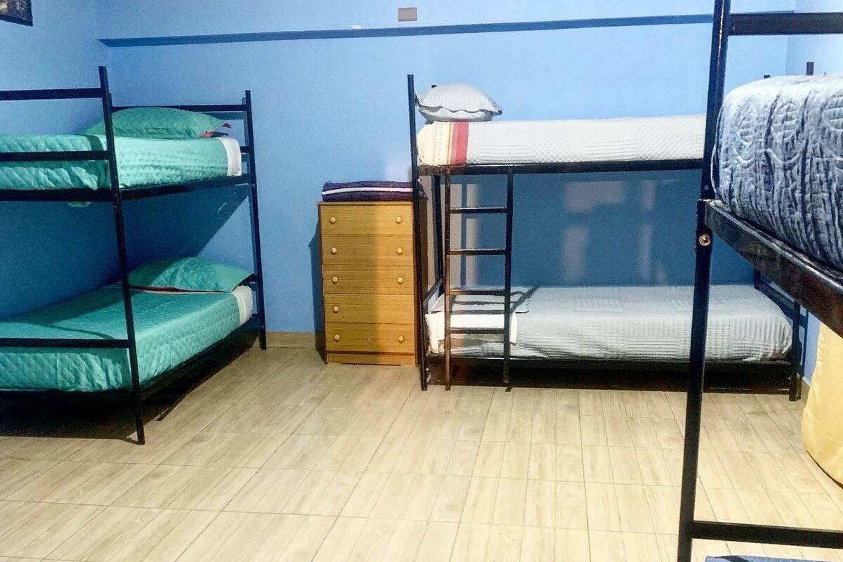 Dormitorio compartido económico
