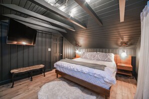 4 室のベッドルーム、アイロン / アイロン台、WiFi (無料)、ベッドシーツ