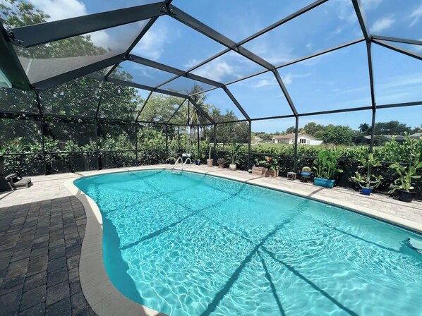 A heated pool - 2 Bdrm Home w/ Pool, Hot Tub, & Lake Views - Two Miles From Beach! (Bonita Springs)