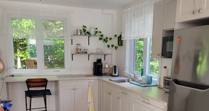 Quiet spacious 2 story lodge for private party