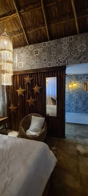 Romantic Cabin, 1 Bedroom | 1 bedroom, down comforters, blackout drapes, free WiFi