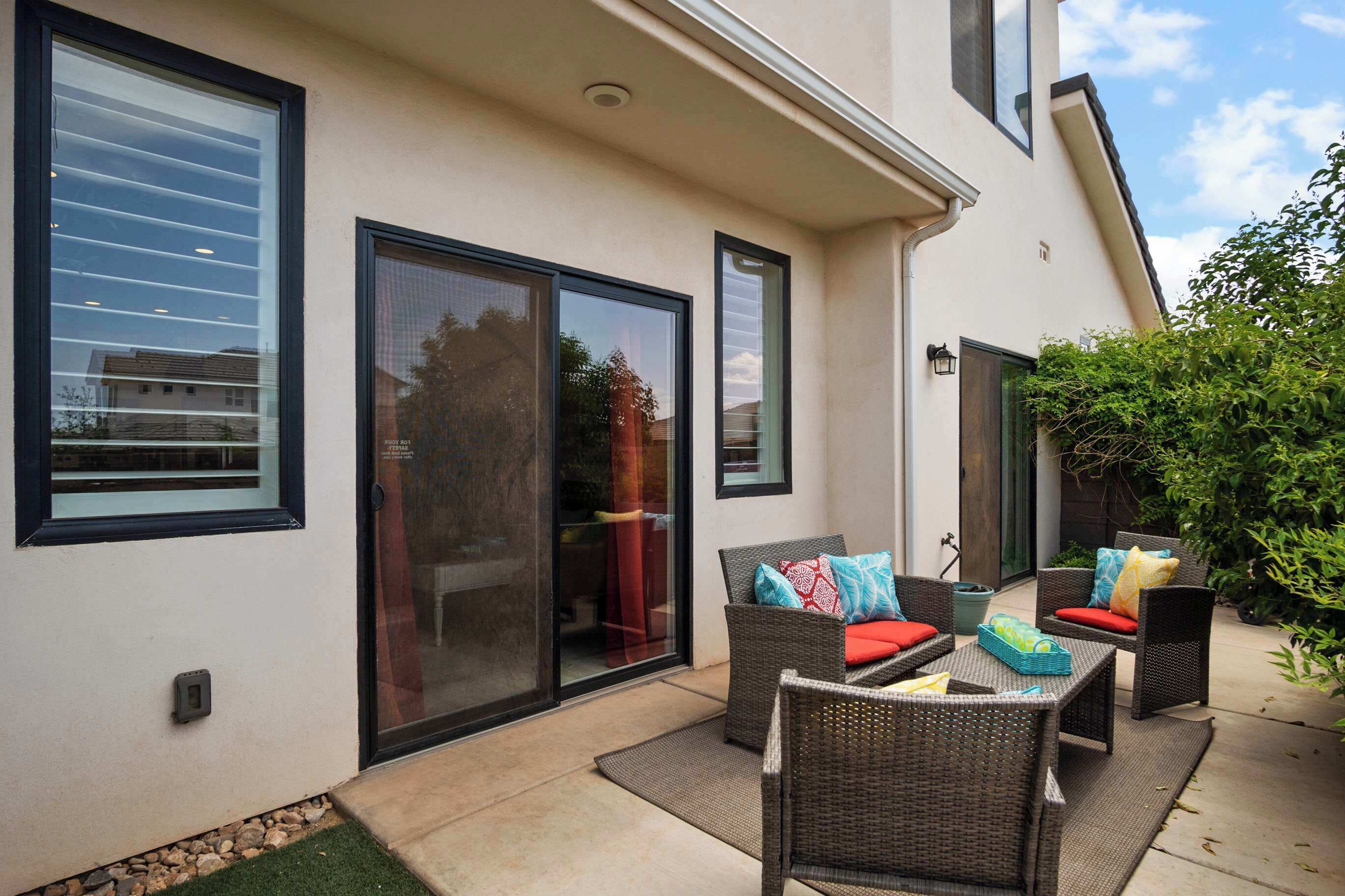 Casa de ciudad, varias camas, patio, vista a la montaña (Disney in the Desert) | Terraza o patio