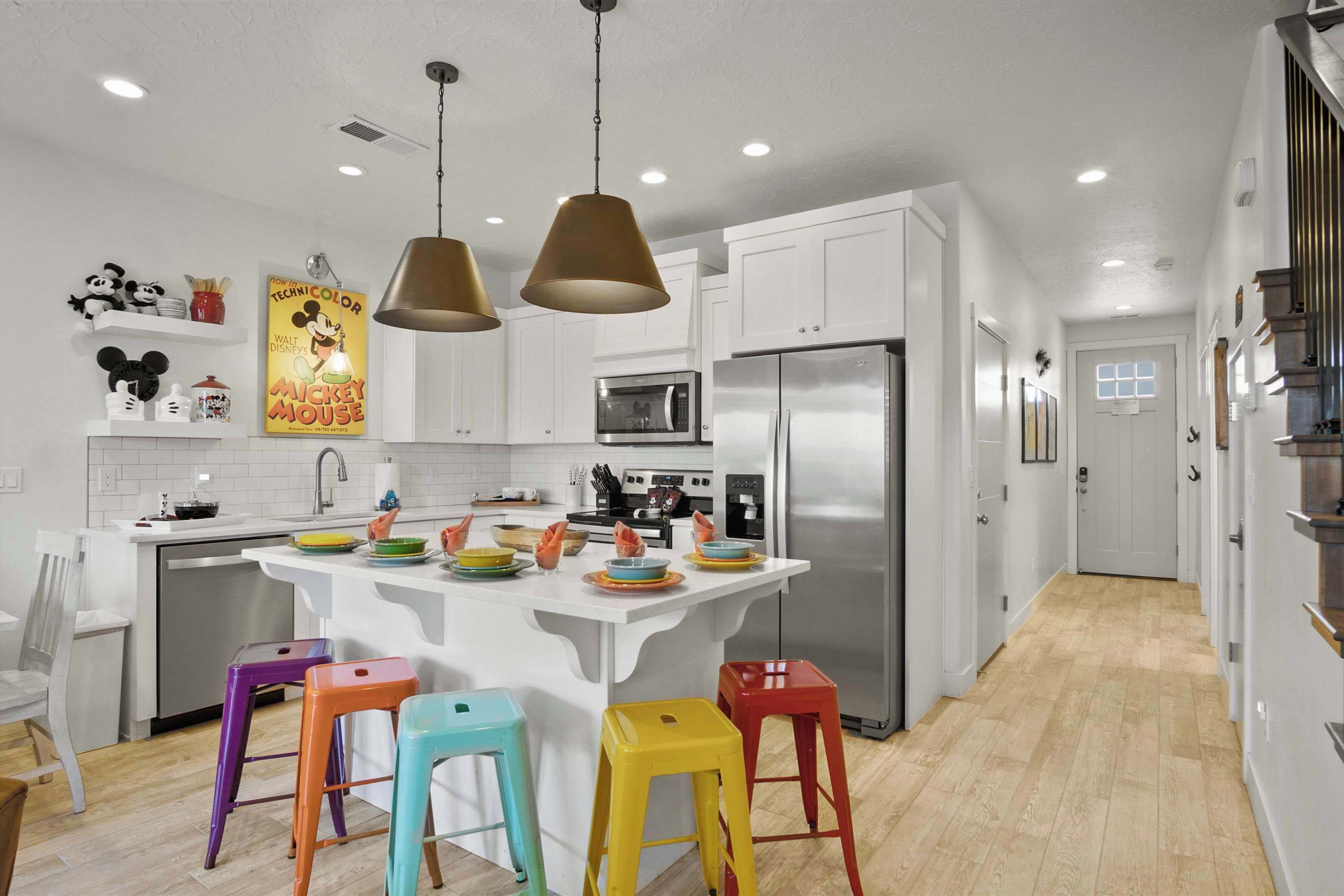 Casa de ciudad, varias camas, patio, vista a la montaña (Disney in the Desert) | Cocina privada | Refrigerador, microondas, horno y parrilla de estufa 