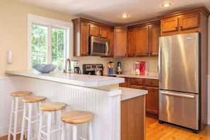 Frigorifero, microonde, forno, lavastoviglie