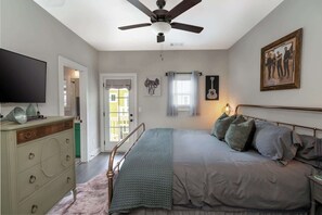 Resortwoning, meerdere bedden, balkon | 4 slaapkamers, individueel gedecoreerd, individueel gemeubileerd
