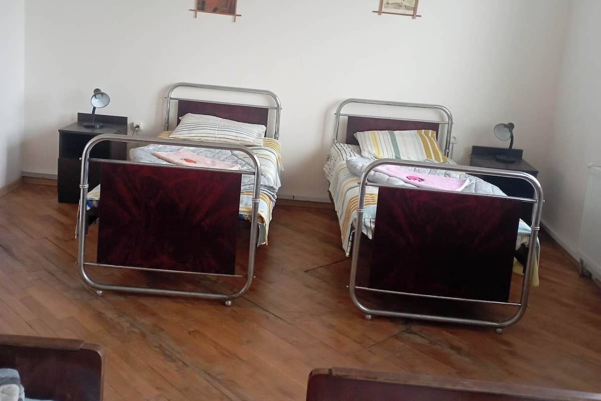 Shared Dormitory, Women only | Free WiFi, bed sheets