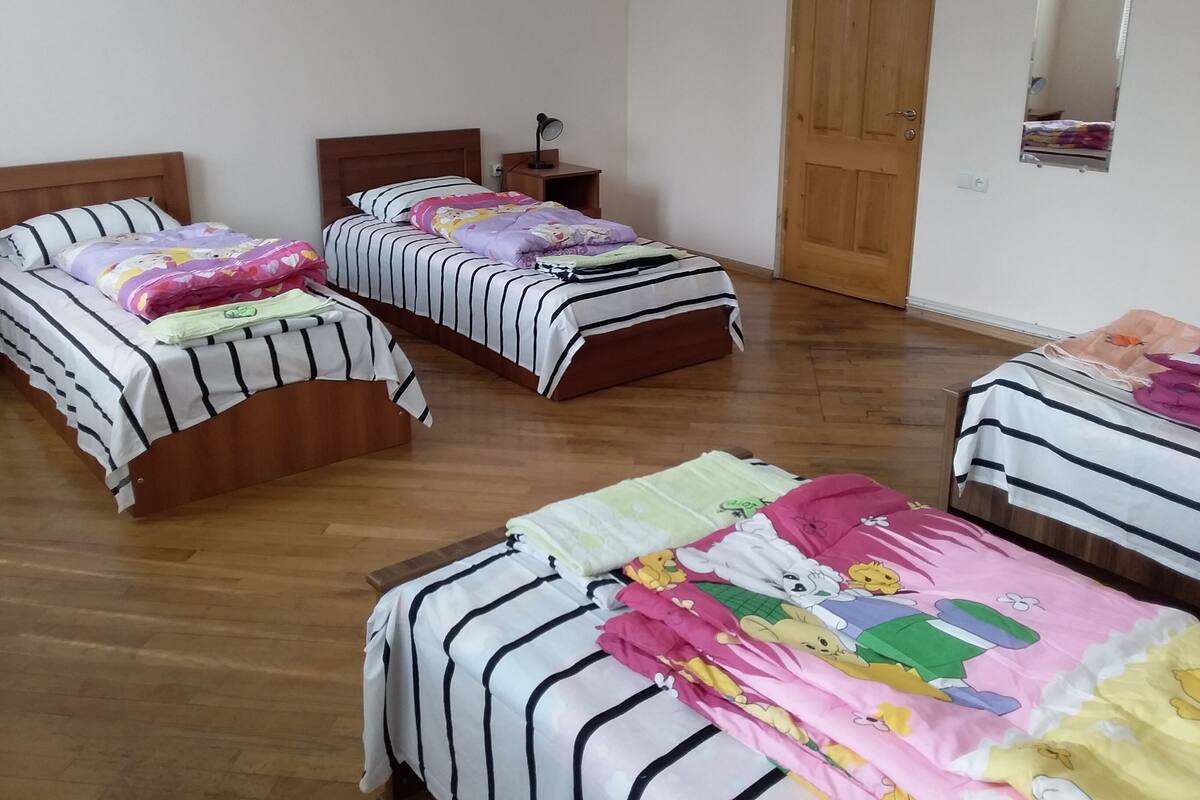 Free WiFi, bed sheets