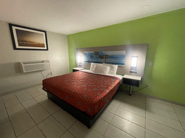 Black Horse Motel - Hesperia, CA