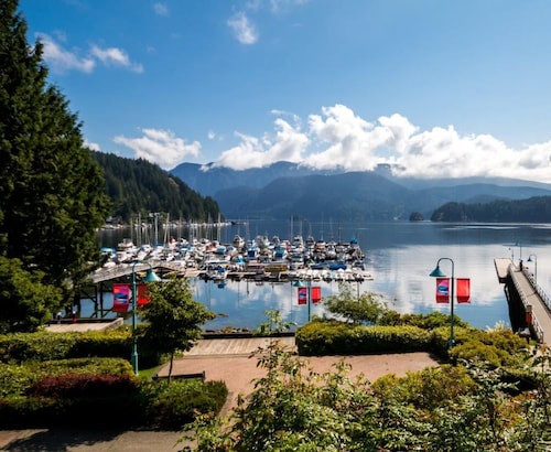 WestCoast Garden Suite | 1 Bedroom | Private | Quiet | Central | Modern