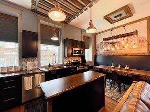 Fridge, microwave, oven, stovetop - Stay Historical - Boiler Maker Office Turns Vacation Destination (Muskegon)