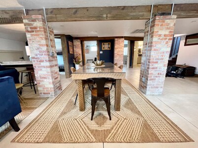 Stay Historical -  Boiler Maker Office Turns Vacation Destination - Suite B