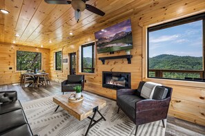 Interior - Fall in Love w/ our Indoor Pool, Hot Tub, Expansive Mtn Views, & Game Room! (Sevierville)