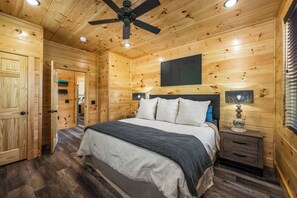 2 عدّة غرف نوم ومكواة/لوح كي وسرير سفر وواي فاي مجانًا