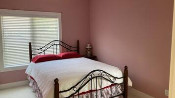 2 bedrooms, bed sheets