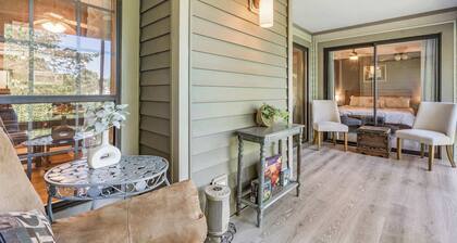 Golf View Peek-a-boo