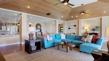 House, Multiple Beds, Pool Access, Ocean View (Hale Nene) | Interior