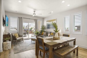 Townhome, Multiple Beds, Patio, Mountain View (Happy Hawaiian) | Living area | 42-inch flat-screen TV with digital channels
