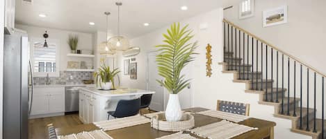 Townhome, Multiple Beds, Patio, Mountain View (Happy Hawaiian) | Dining