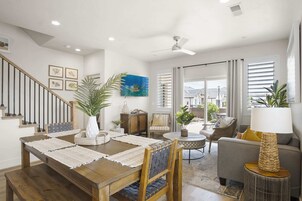 Townhome, Multiple Beds, Patio, Mountain View (Happy Hawaiian) | Interior