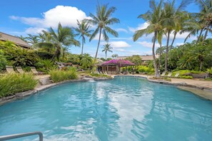 Outdoor pool - Hale Kai at Maui Kamaole (Kihei)