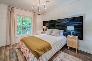 Cabin, Multiple Beds, Patio, Mountain View (Heavenly Hideaway) | 3 bedrooms, individually decorated, individually furnished, free WiFi