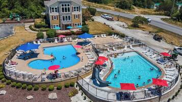 Seasonal outdoor pool