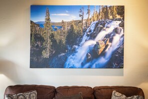Condo, Multiple Beds, Hot Tub, Mountain View (Heavenly Haven) | Interior - Heavenly Haven - Hot Tub + Seasonal HOA Pool (Zephyr Cove)
