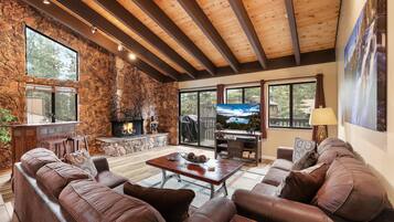 Condo, Multiple Beds, Hot Tub, Mountain View (Heavenly Haven) | Interior
