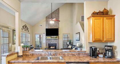 Honey Bee Inn w - Communal Amenities & More!