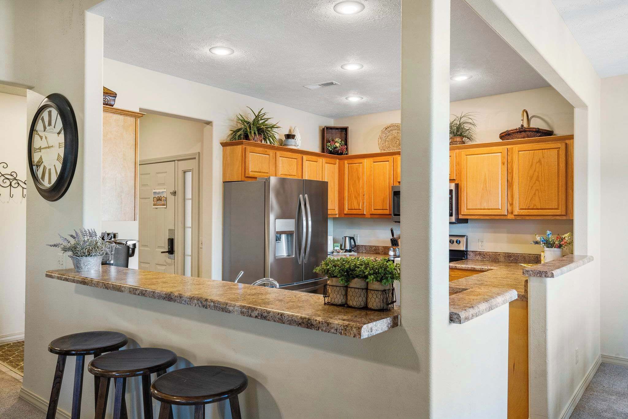 Townhome, Multiple Beds, Balcony, Mountain View (Honey Bee Inn ) | Private kitchen | Coffee/tea maker