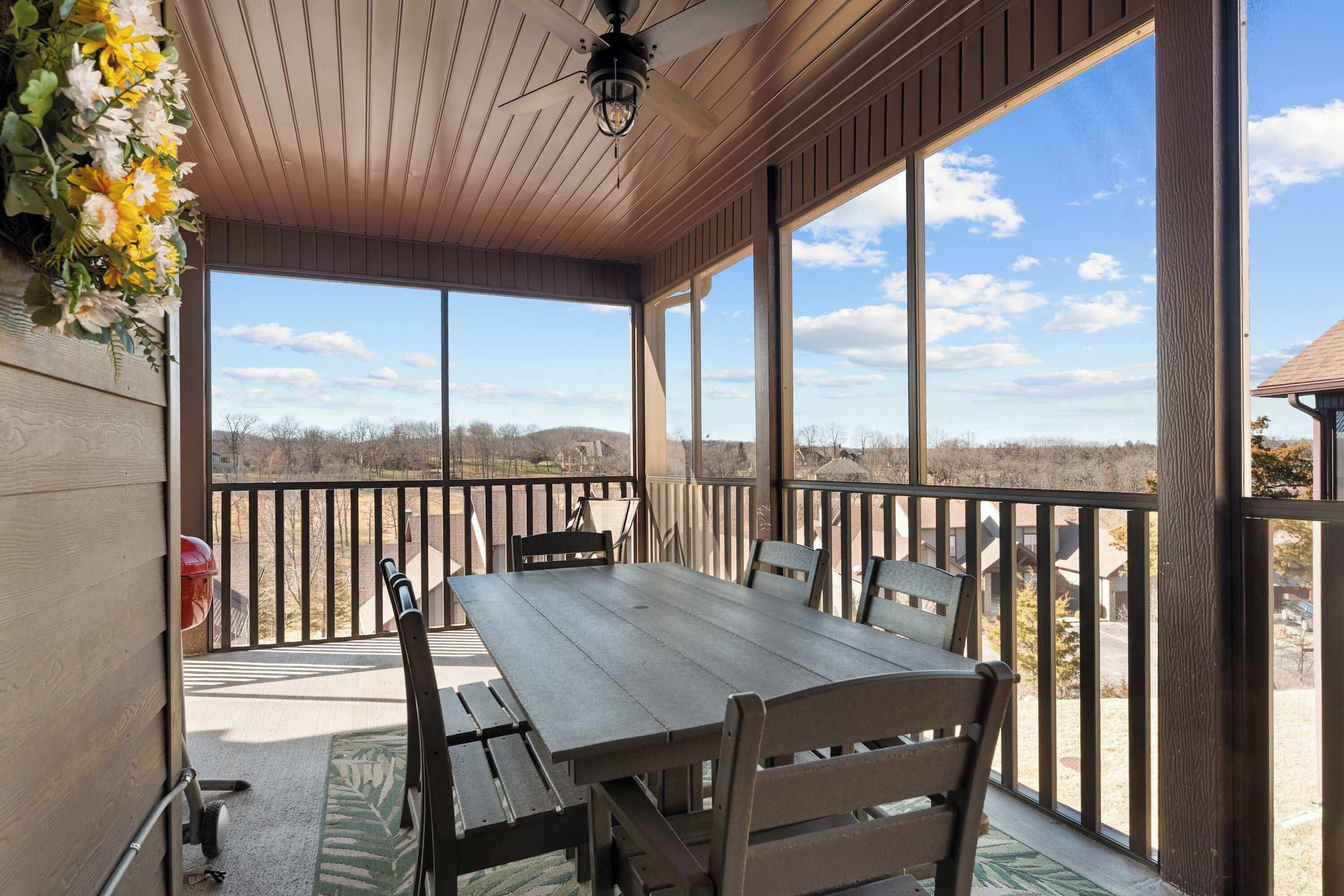 Nhà liên kế, nhiều giường, ban công, quang cảnh núi (Honey Bee Inn ) | Khu ẩm thực ngoài trời